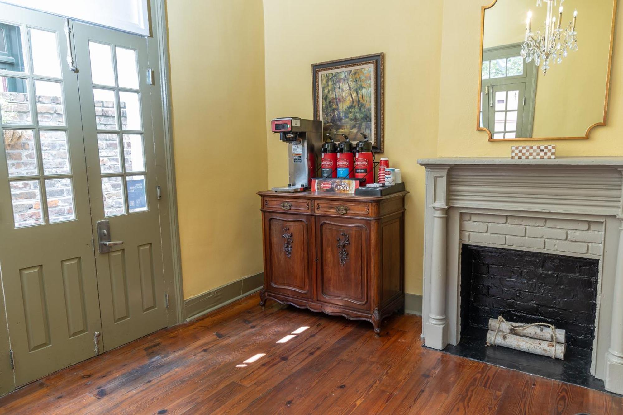 Inn On Ursulines, A French Quarter Guest Houses Property New Orleans Eksteriør billede